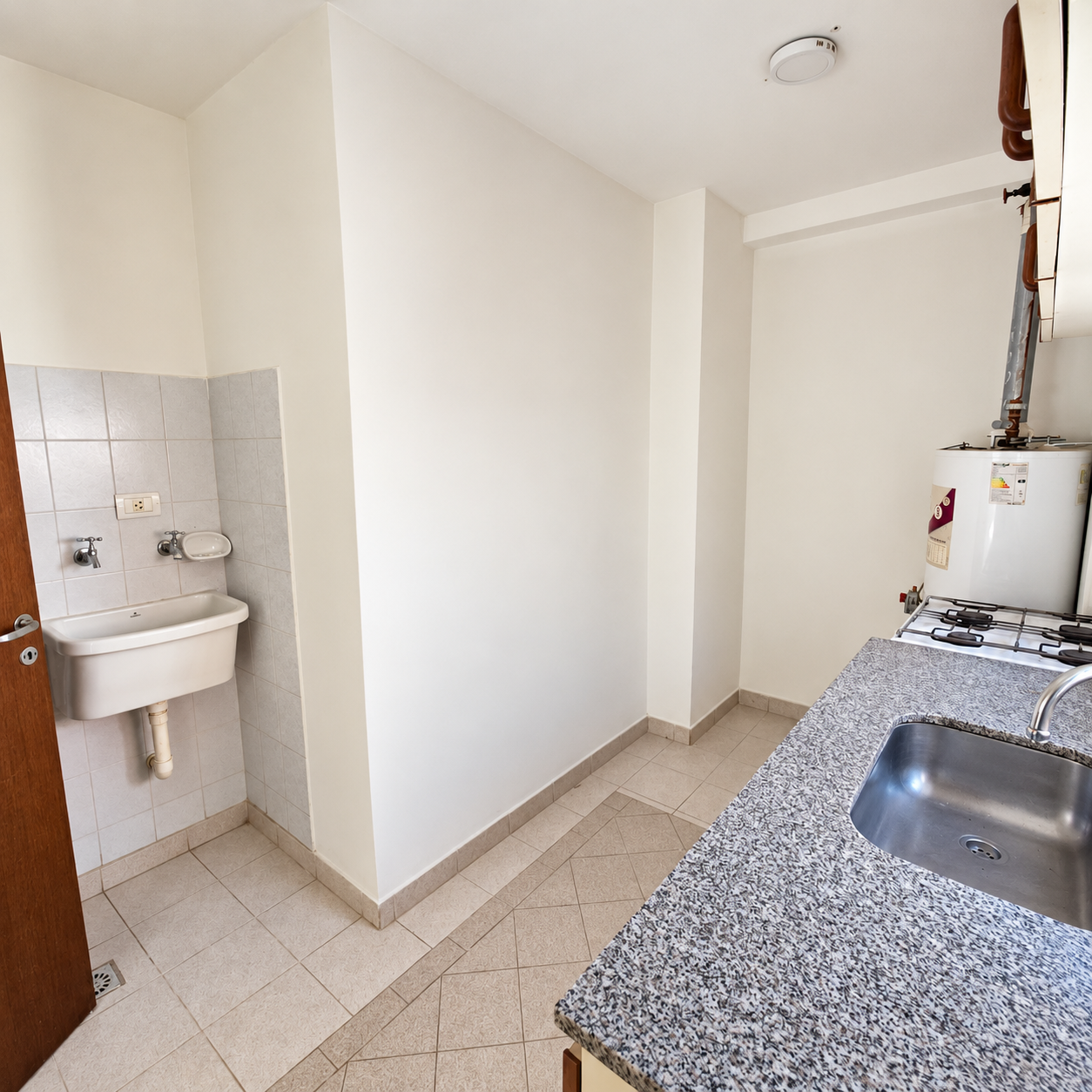 1000639550 San Martin esq. Ap Bell